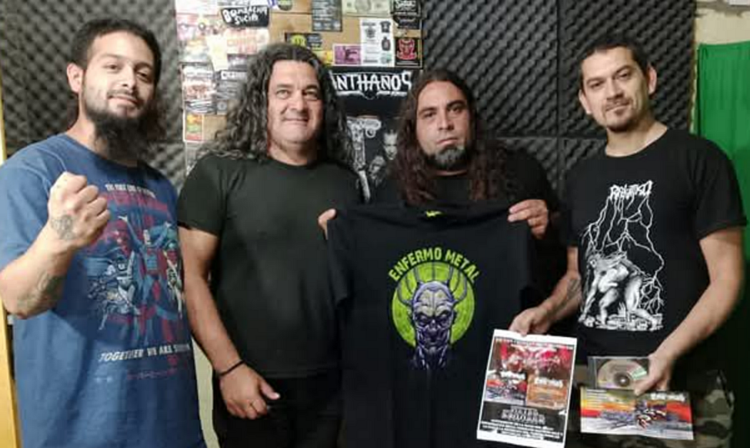 REMERA ENFERMO METAL